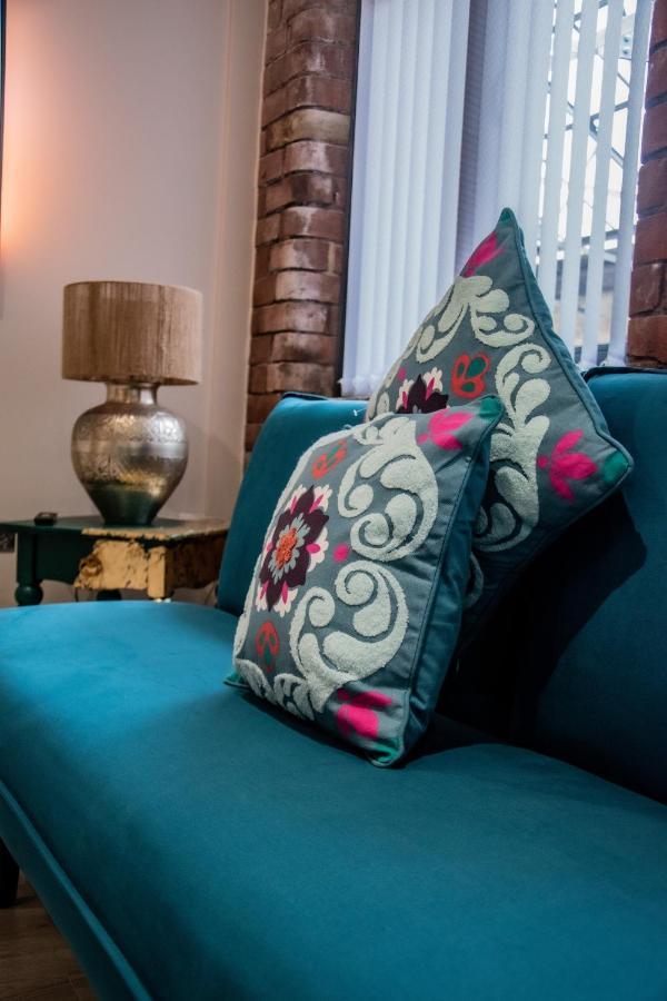 Bv Lush Apartment At Conditioning House Bradford แบรดฟอร์ด ภายนอก รูปภาพ