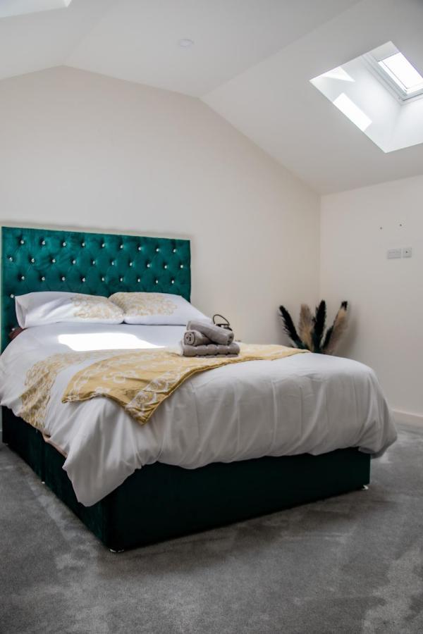 Bv Lush Apartment At Conditioning House Bradford แบรดฟอร์ด ภายนอก รูปภาพ