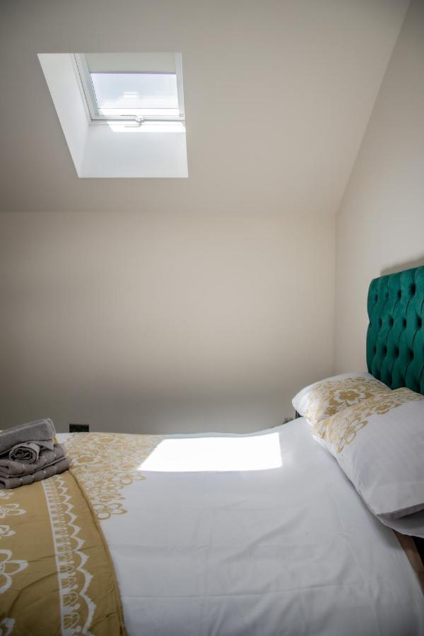 Bv Lush Apartment At Conditioning House Bradford แบรดฟอร์ด ภายนอก รูปภาพ