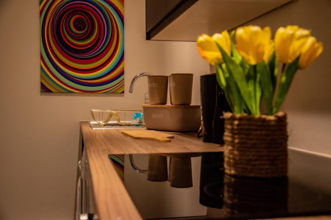 Bv Lush Apartment At Conditioning House Bradford แบรดฟอร์ด ภายนอก รูปภาพ